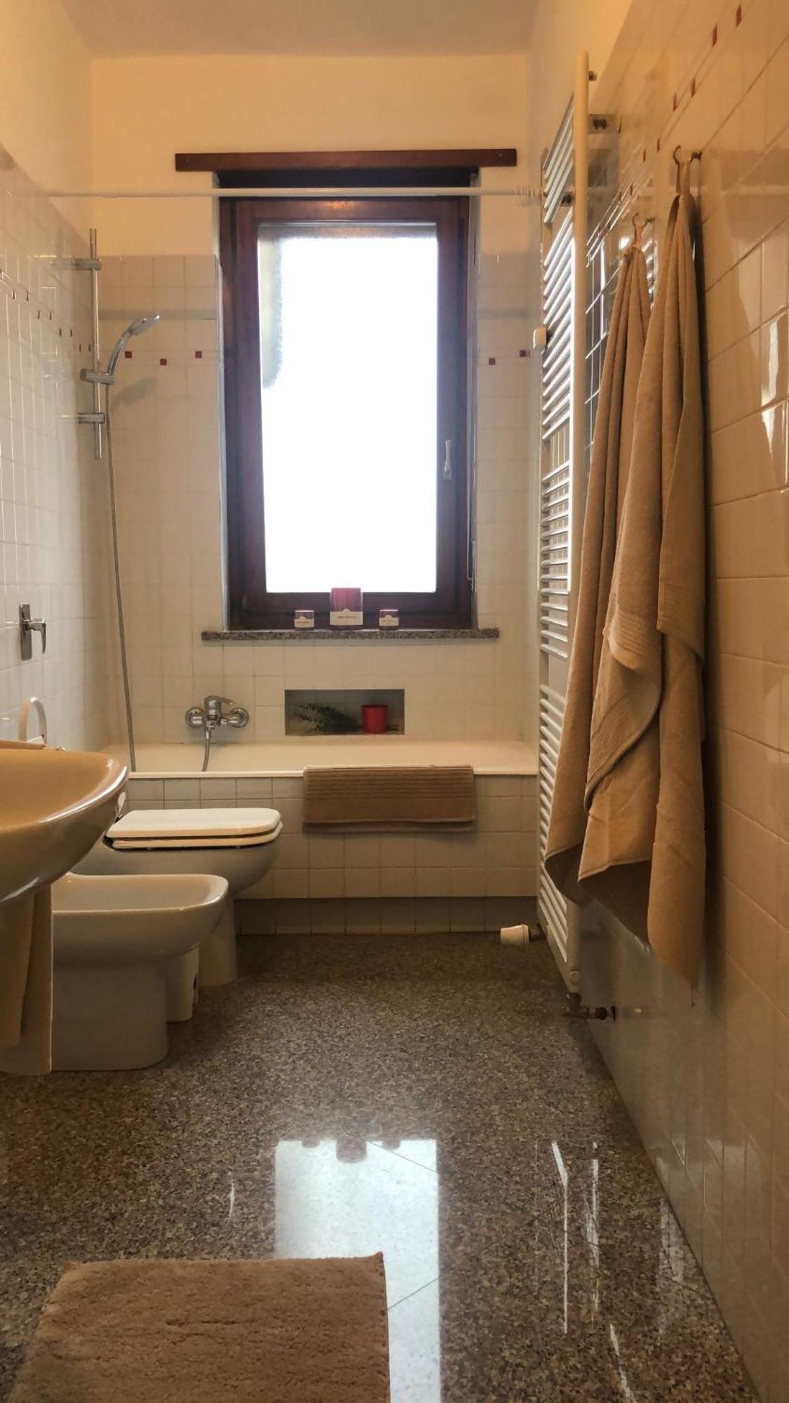 Ferienwohnung Metro Molinette Panoramico Con 6 Posti Letto Turin Exterior foto