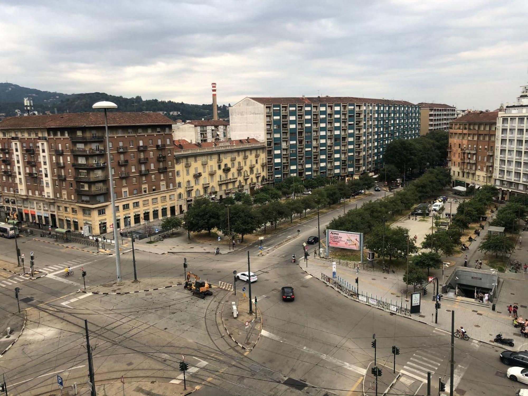 Ferienwohnung Metro Molinette Panoramico Con 6 Posti Letto Turin Exterior foto