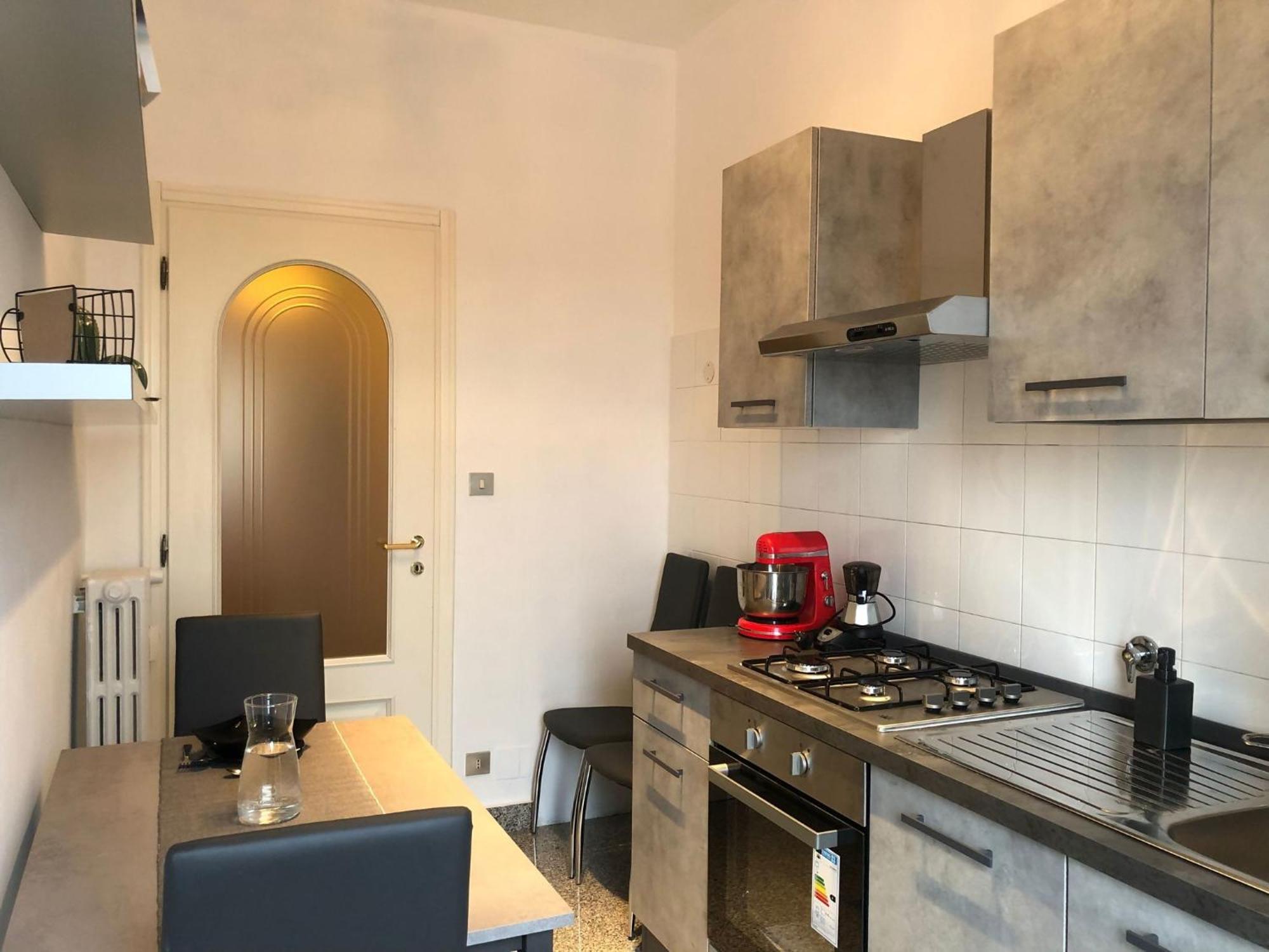 Ferienwohnung Metro Molinette Panoramico Con 6 Posti Letto Turin Exterior foto